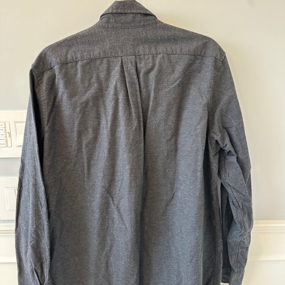 Vineyard Vines Charcoal Grey button down - Picture 2 of 2